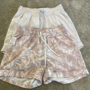 Set of 2 Lululemon shorts- size 2